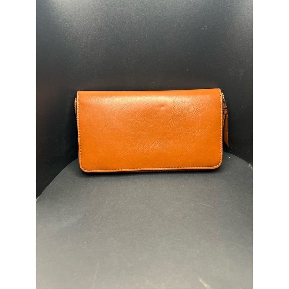 Universal Thread Tan Brown Faux Leather Full Zip Clutch Wallet